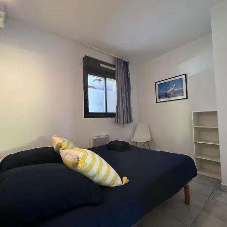 Le Marina 5 & And Pool Apartment *